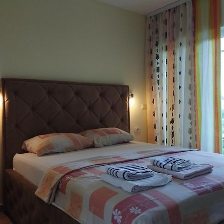 Studio Apartments Tea Сутоморе Екстериор снимка