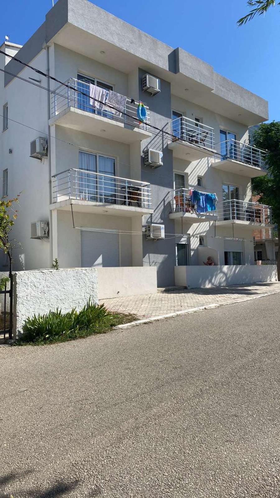 Studio Apartments Tea Сутоморе Екстериор снимка